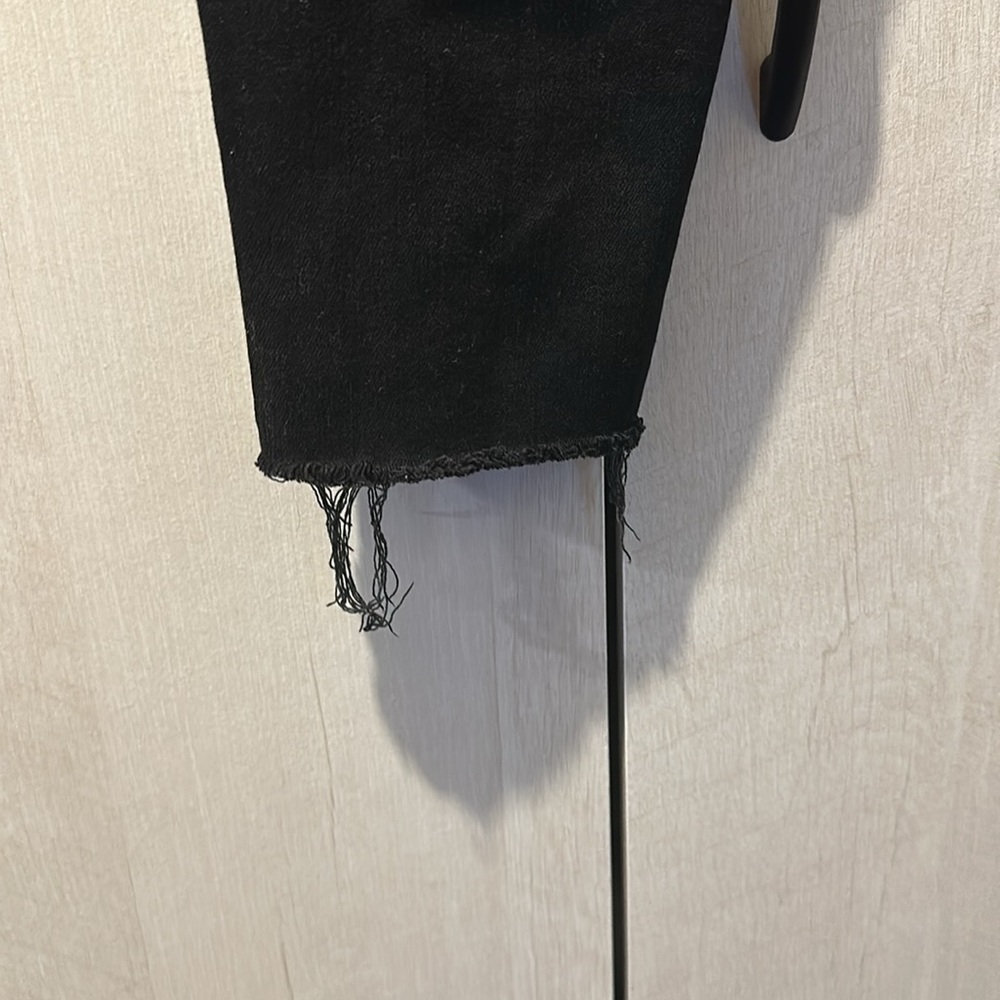 FREEPEOPLE black raw hem skinny jeans - Picture 5 of 6